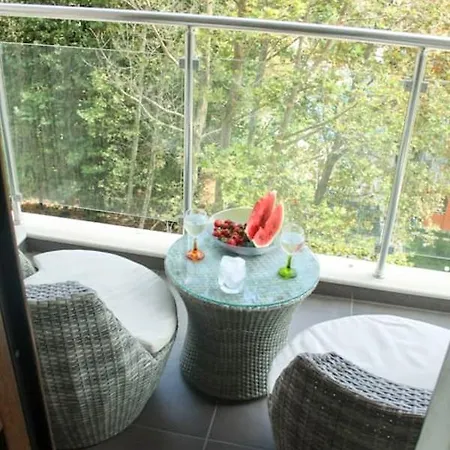 Tarsis Vacation Apartment *
